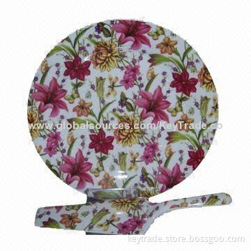 Fine Porcelain Cake Plate in Round-shaped with Decal Designs
